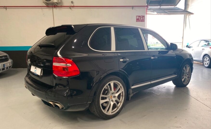 PORSCHE Cayenne Turbo Auto