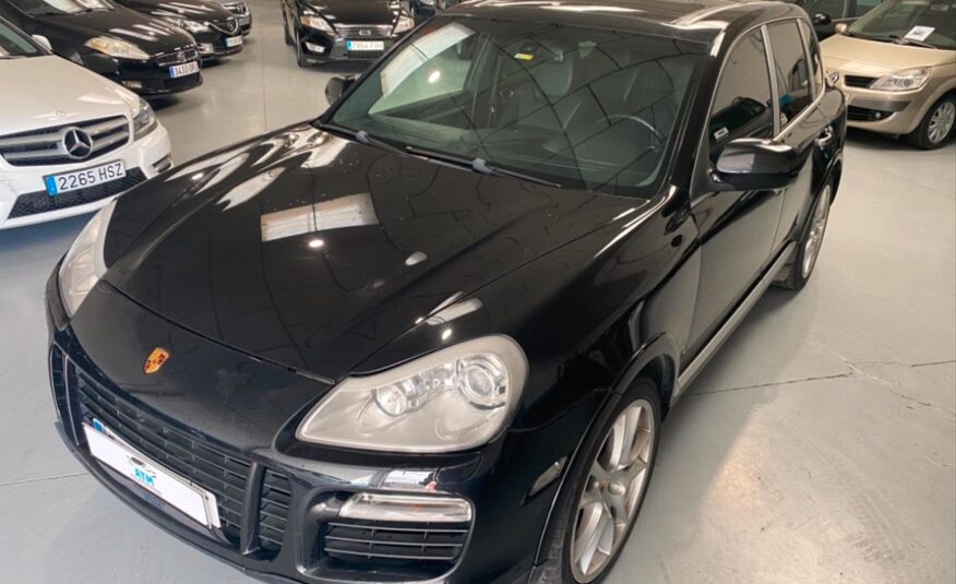 PORSCHE Cayenne Turbo Auto