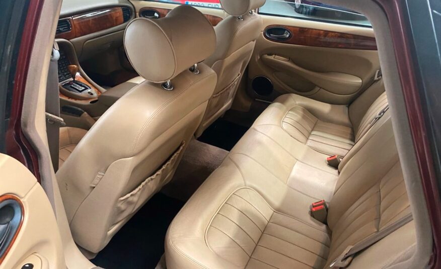 JAGUAR Xj8 3.200