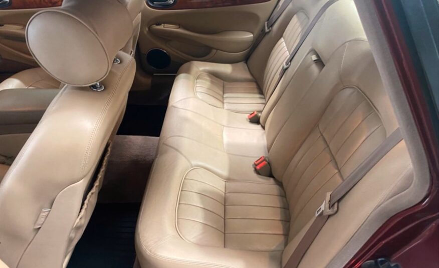 JAGUAR Xj8 3.200
