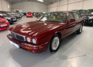 JAGUAR Xj8 3.200