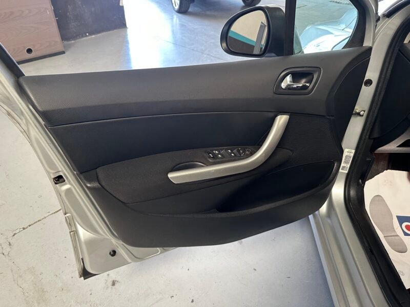 PEUGEOT 308 308 sport 1.6 Hdi