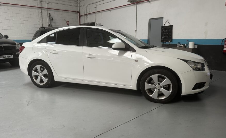 CHEVROLET Cruze 2.0 vcdi 16v clima
