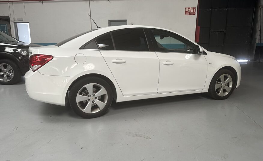 CHEVROLET Cruze 2.0 vcdi 16v clima