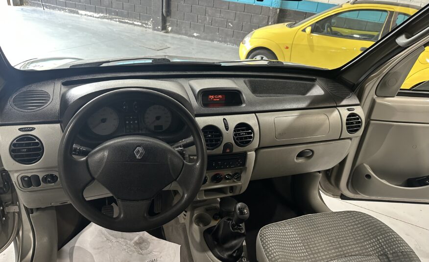 RENAULT Kangoo Luxe 4×4
