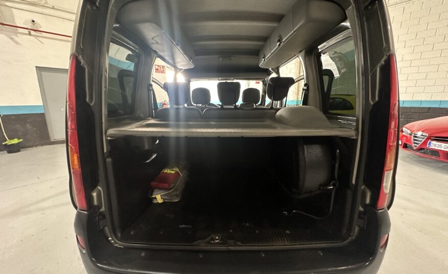 RENAULT Kangoo Luxe 4×4