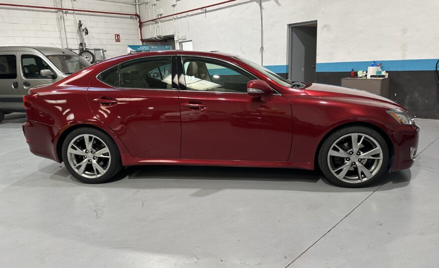 Lexus Is 220 d
