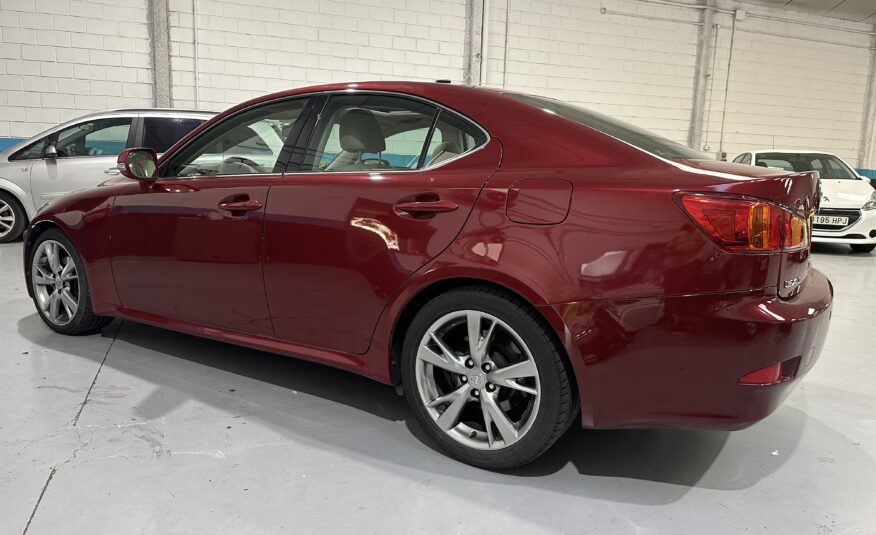 Lexus Is 220 d