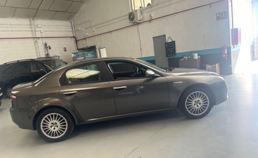 ALFA ROMEO 159 Distinctive