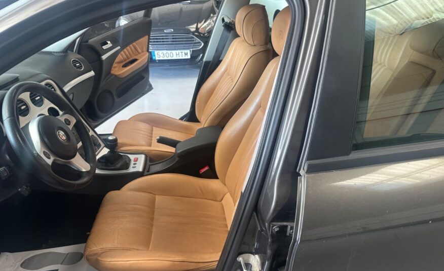ALFA ROMEO 159 Distinctive