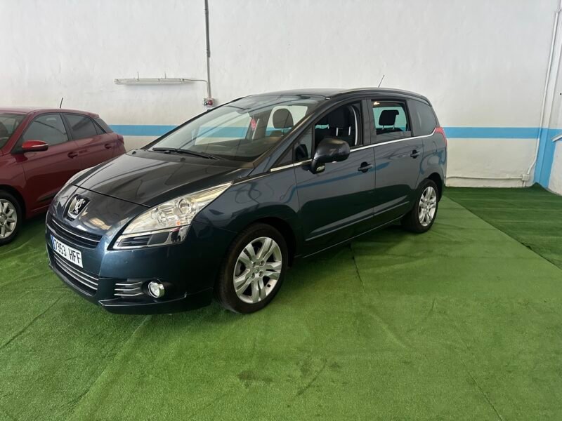 PEUGEOT 5008 1.600 HDI