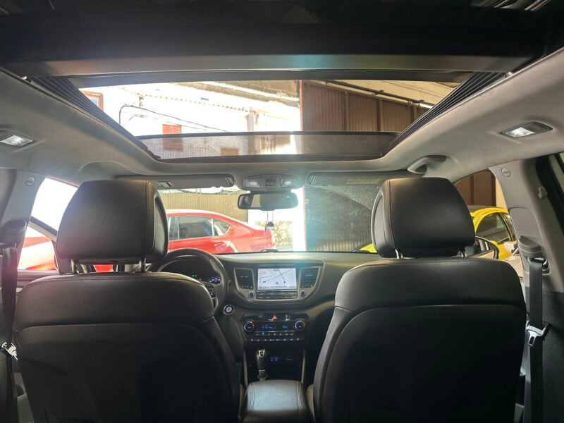 HYUNDAI Tucson 1.7 CRDI FULL EQUIP