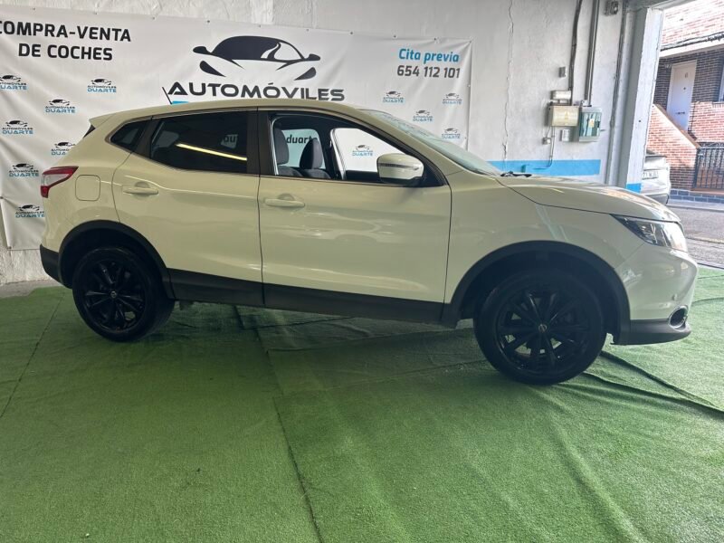 NISSAN Qashqai 1.5 acenta 4×2