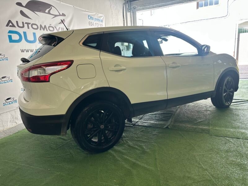 NISSAN Qashqai 1.5 acenta 4×2