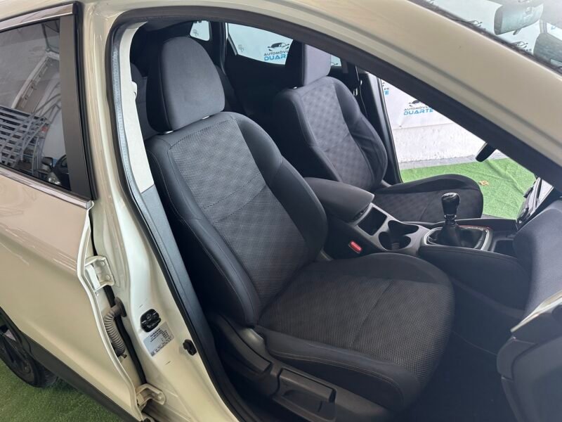 NISSAN Qashqai 1.5 acenta 4×2