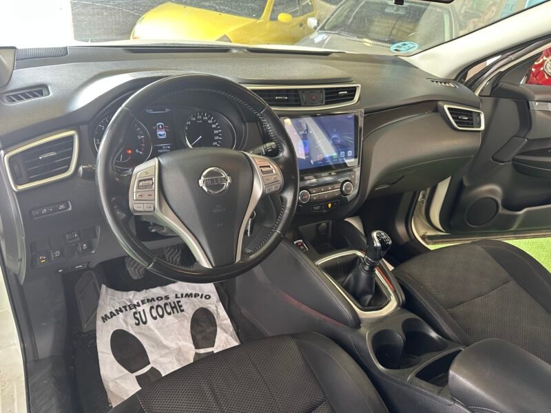 NISSAN Qashqai 1.5 acenta 4×2