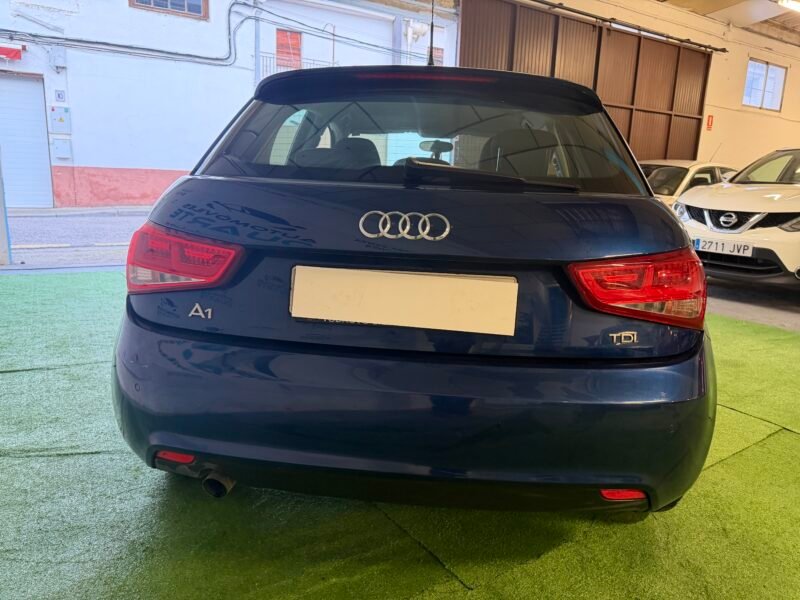 AUDI A1 1.6 TDI 90 s