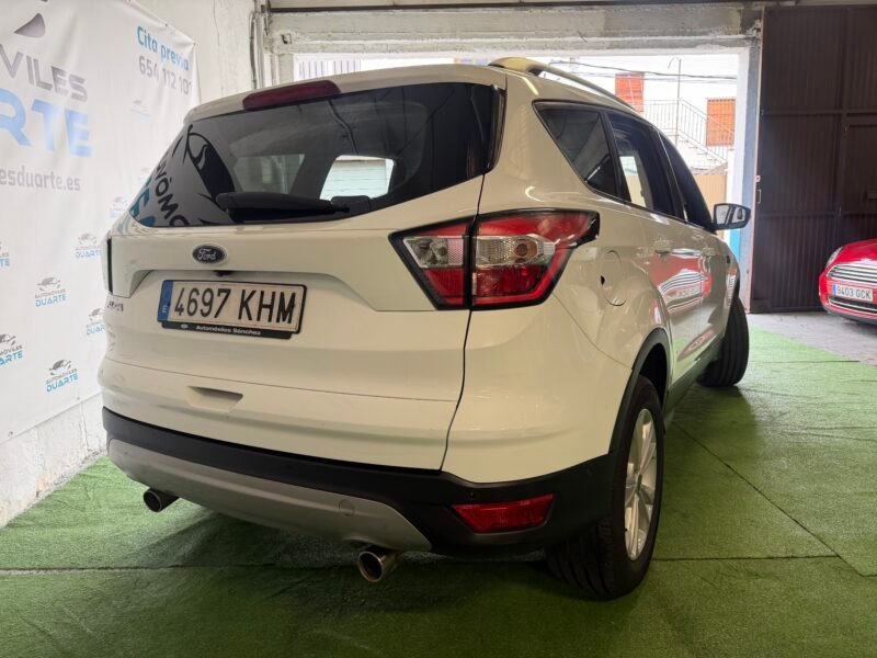 FORD Kuga 2.0 TDCi 150 TITANIUM