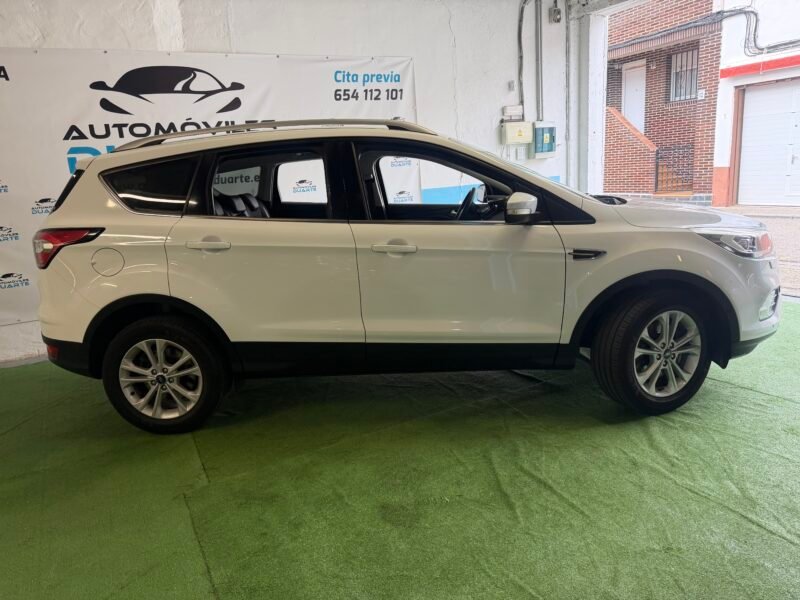 FORD Kuga 2.0 TDCi 150 TITANIUM