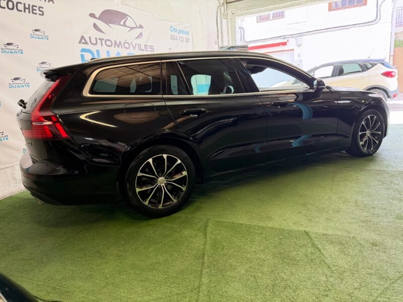 VOLVO V60 D4