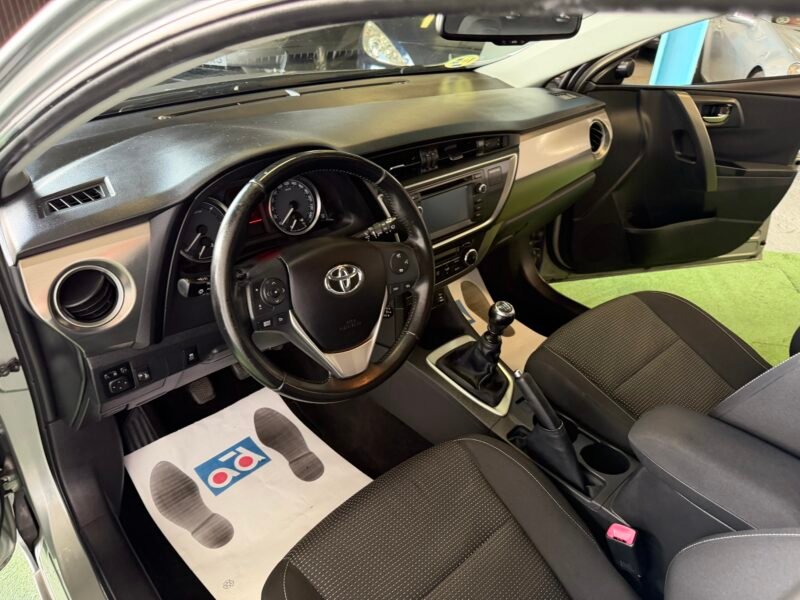 TOYOTA Auris sw Active Touring sport